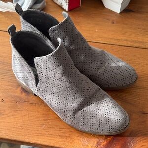 Dr. Scholls Gray Perforated Ankle Boots